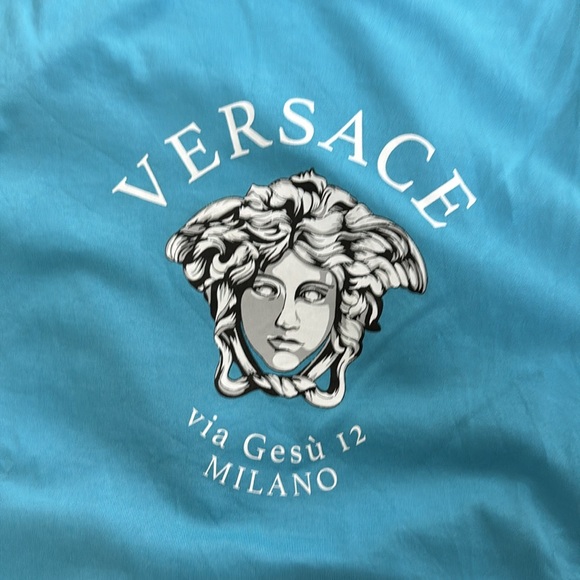 Versace - Picture 5 of 5
